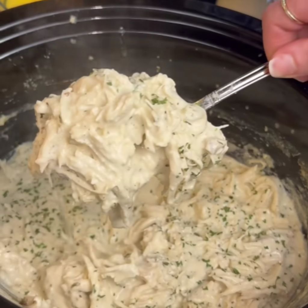 Slow-Cooker Chicken Alfredo