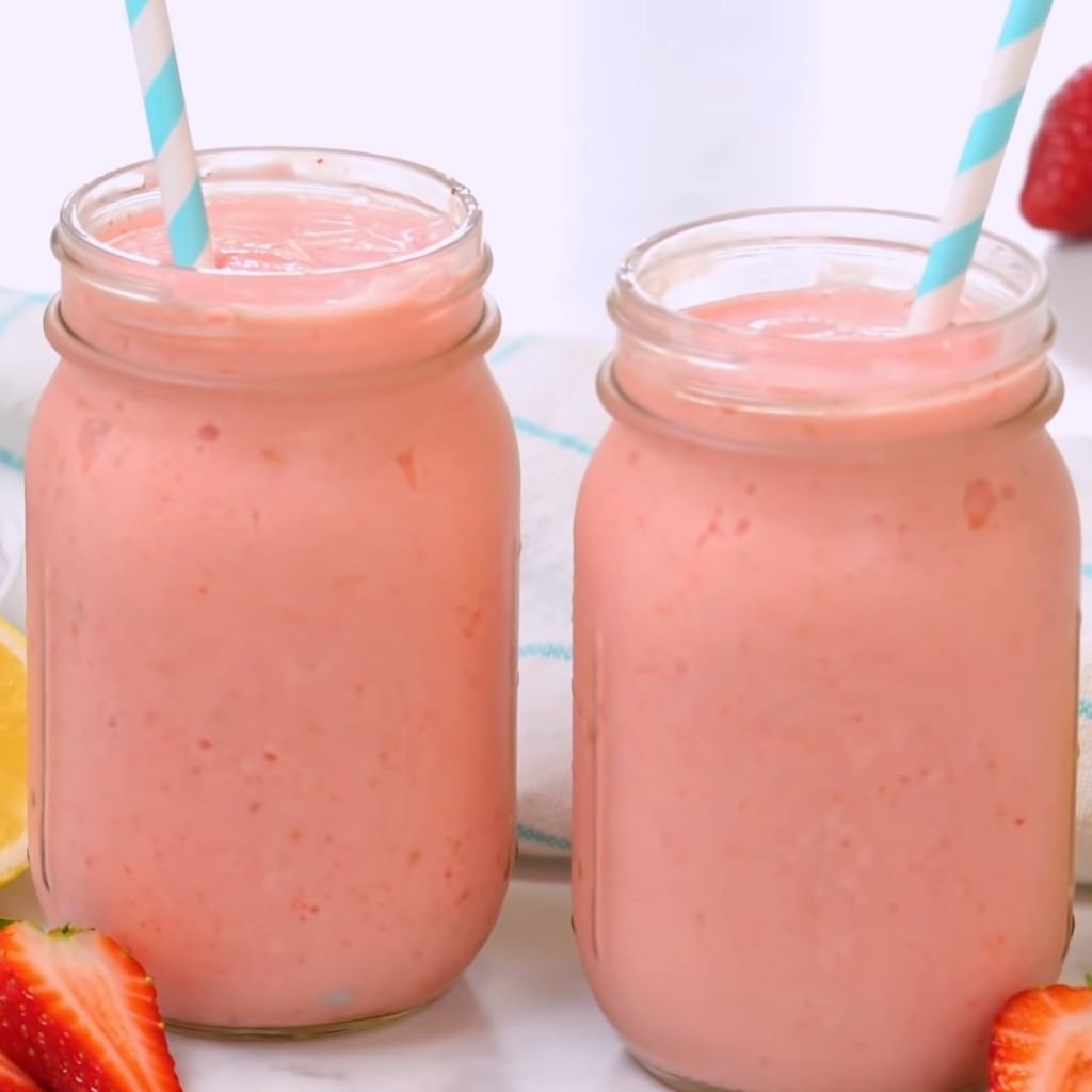Sugar-Free Strawberry Lemonade Slushie