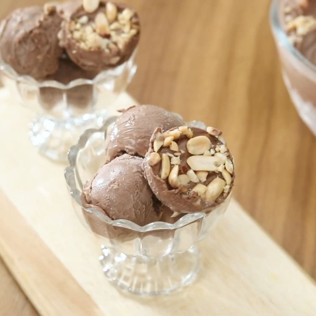 Chocolate Peanut Butter Mug Ice Cream