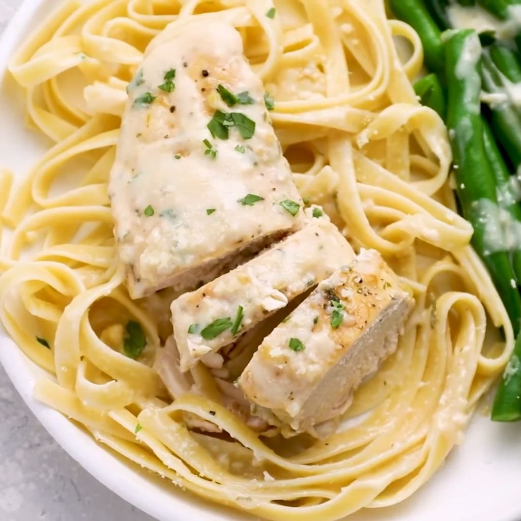 Crock-Pot Creamy Garlic Chicken